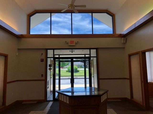 8225 Fox River Dr, Newark, IL 60541
